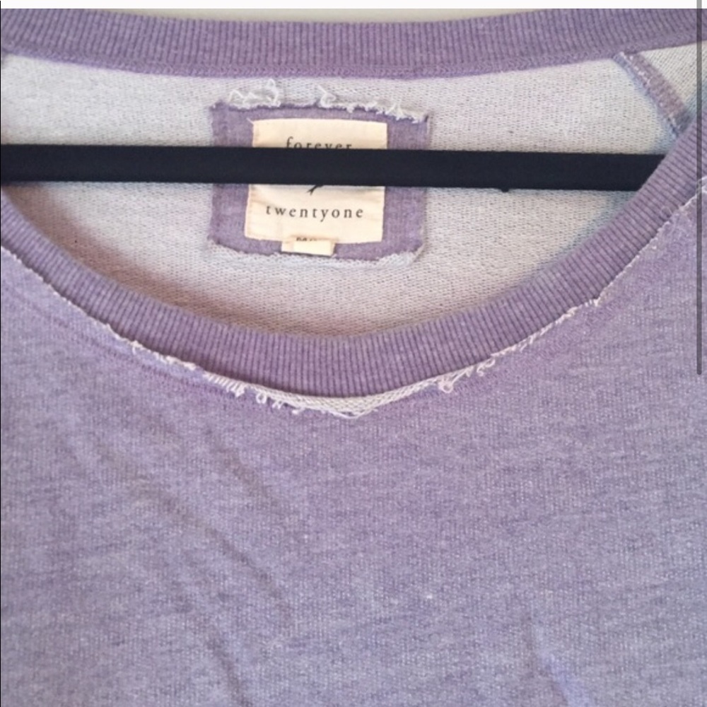 Lavender pull over - Picture 2 of 2